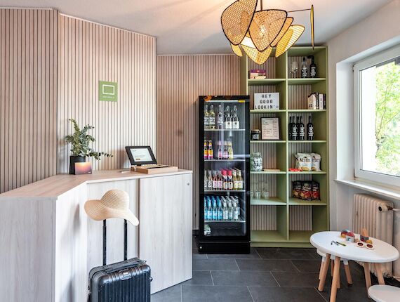 Stuub Hinterzarten Lobby Eingangsbereich Checkin 2