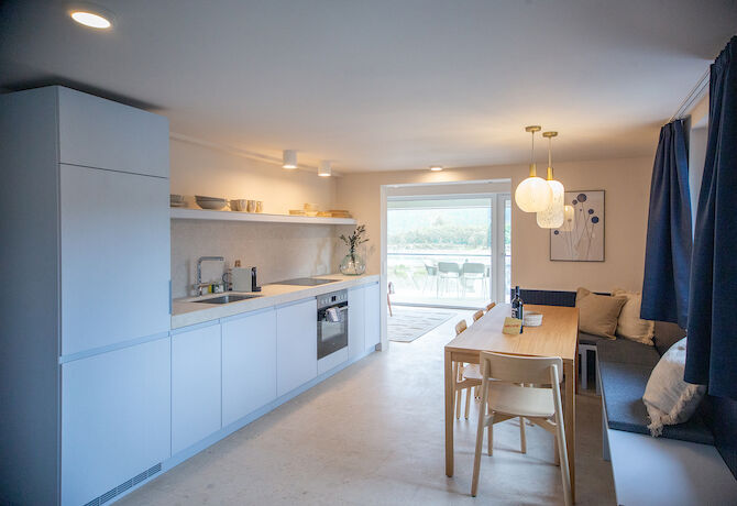 Stuub Schluchsee Apartment Kueche Essbereich Aussicht